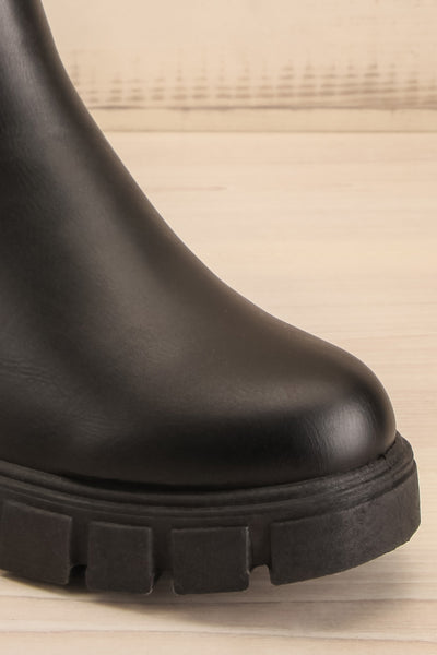 Audio Black | Cleated Chelsea Boots