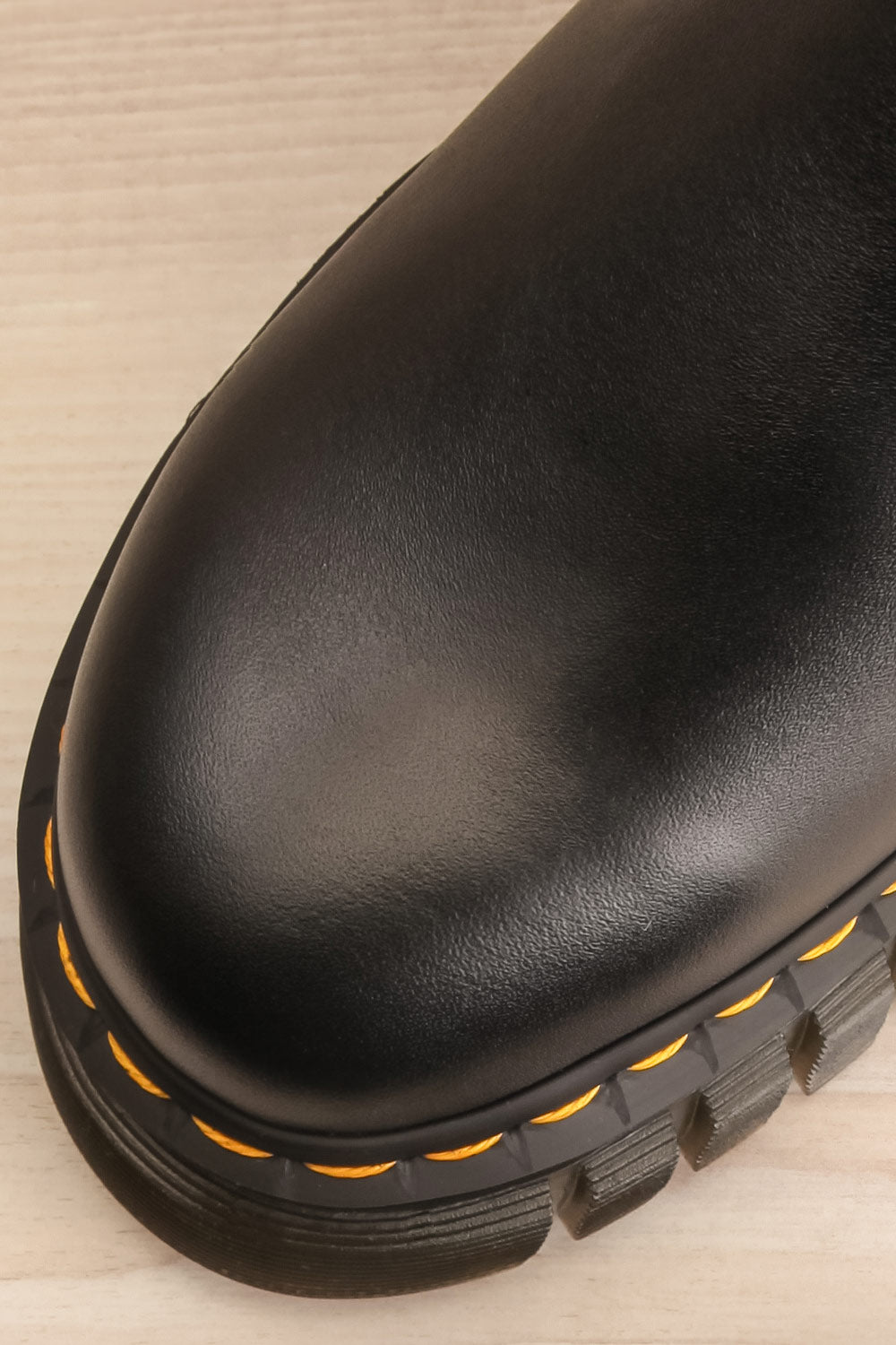 Audrick Nappa Leather Platform Chelsea Boots | La petite garçonne flat close-up