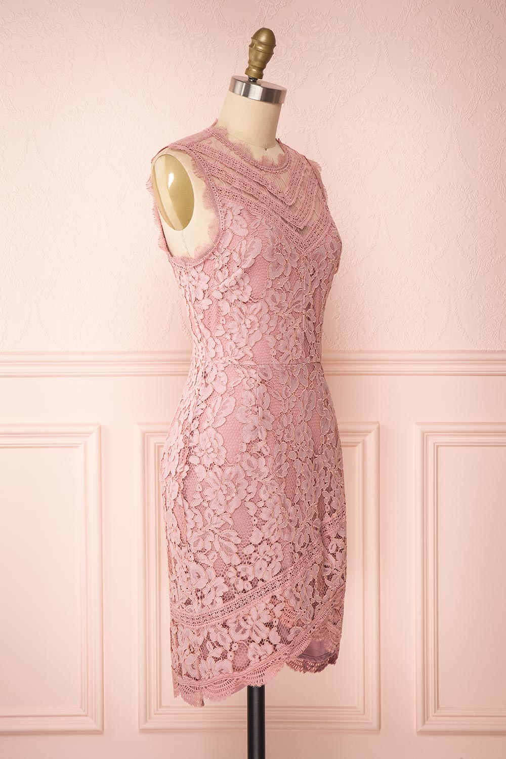 Avariel Dusty Pink Short Dress | Robe Courte | Boutique 1861 side view 