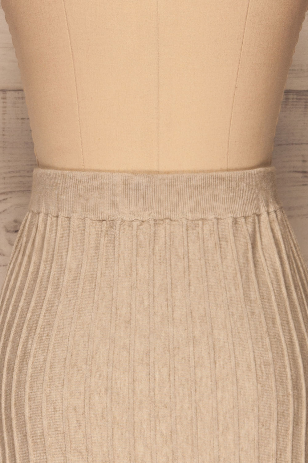 Aveiro Beige Knit Skirt | Jupe Beige | La Petite Garçonne back close-up