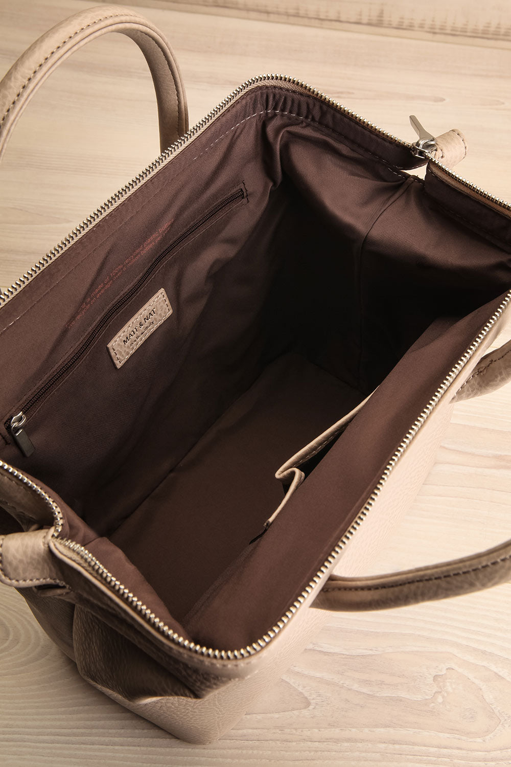 Baiga Dark Grey Beige Matt & Nat Handbag | La petite garçonne inside view