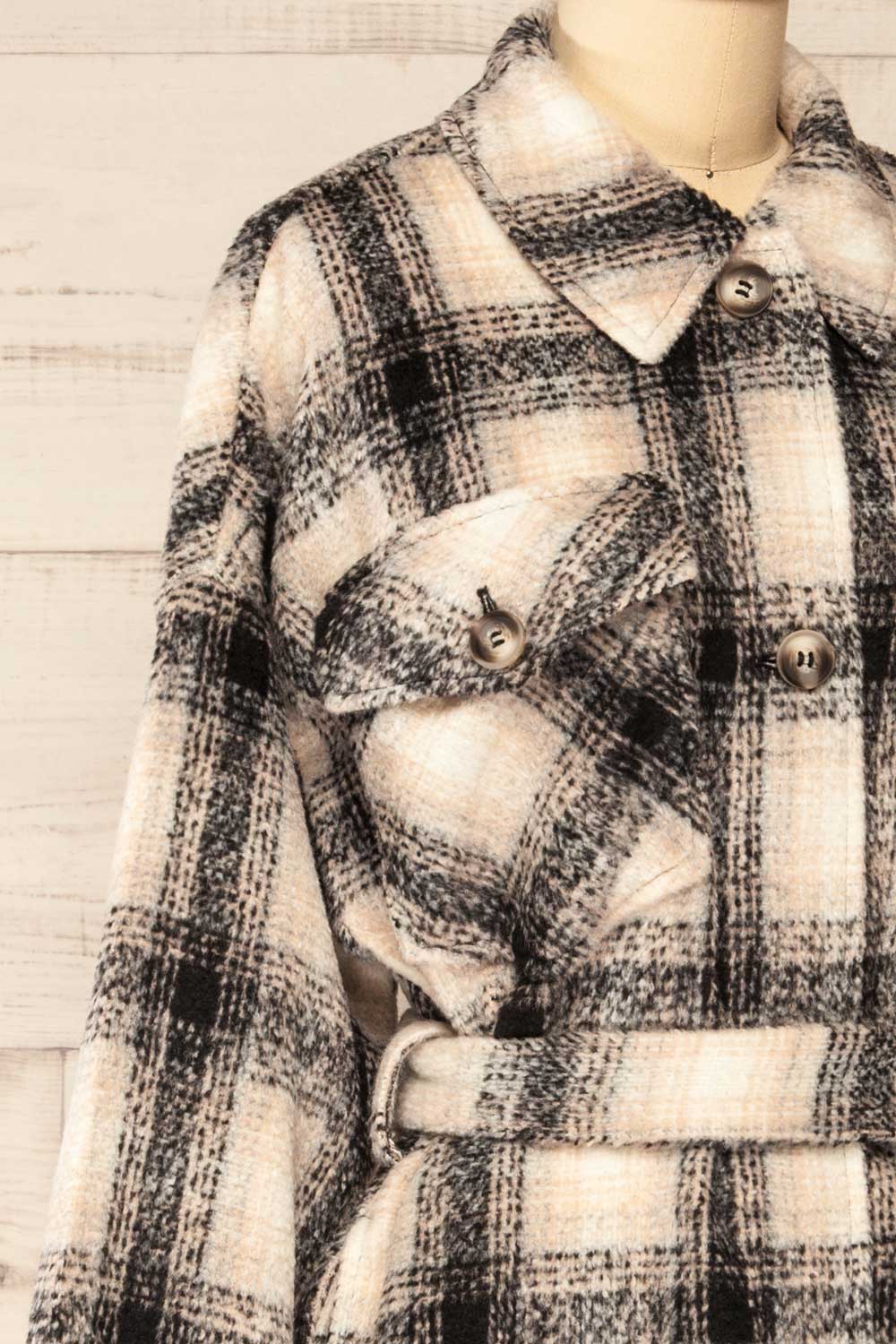 Balata Long Plaid Shacket | La petite garçonne side close-up