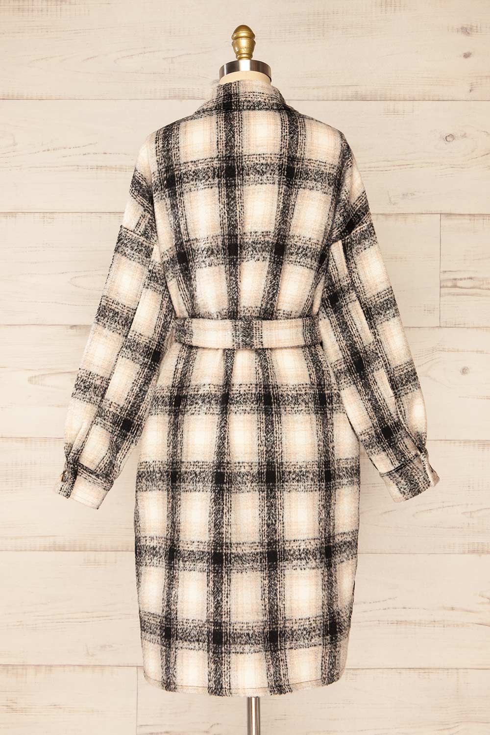 Balata Long Plaid Shacket | La petite garçonne back view