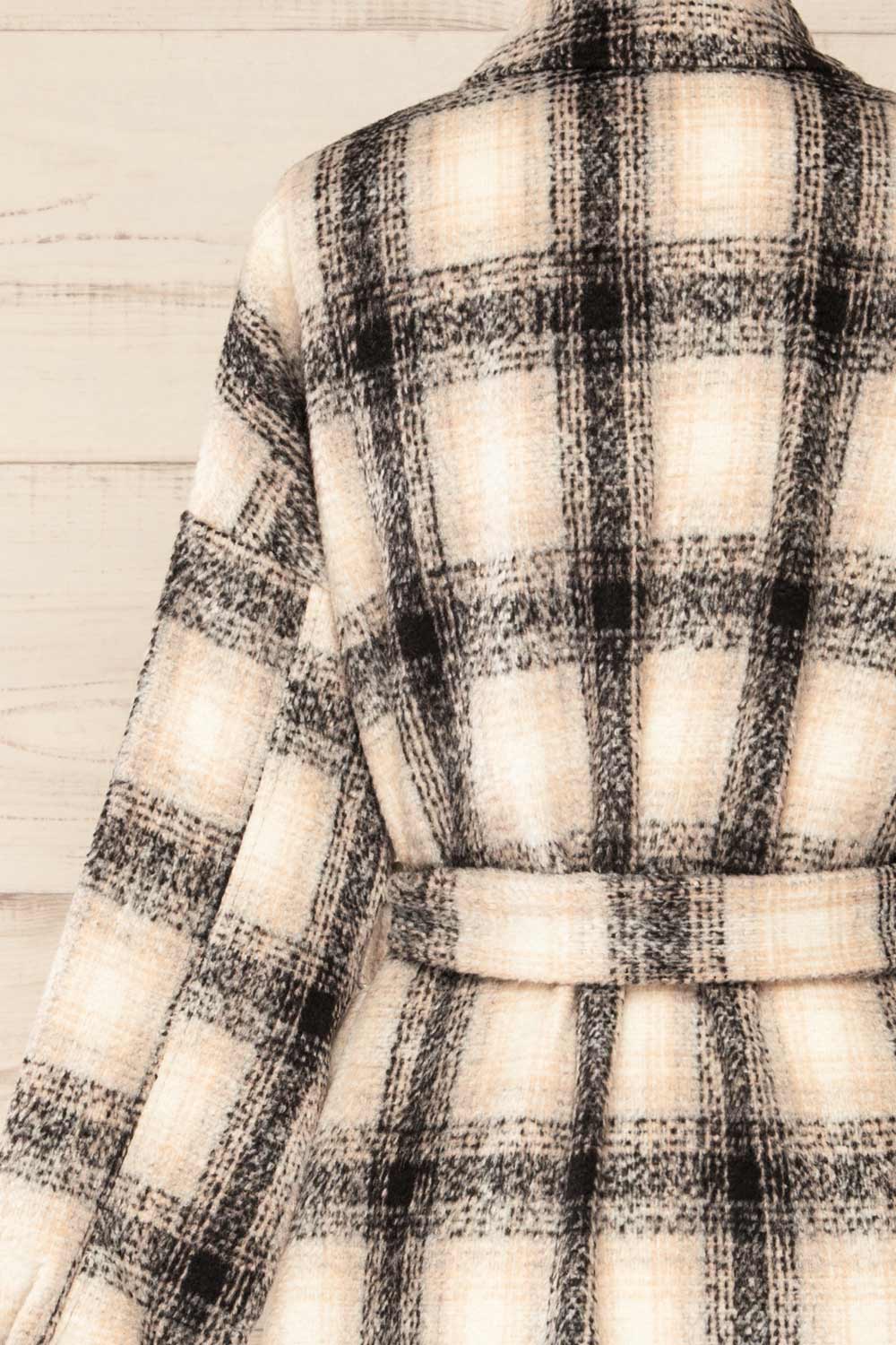 Balata Long Plaid Shacket | La petite garçonne back close-up