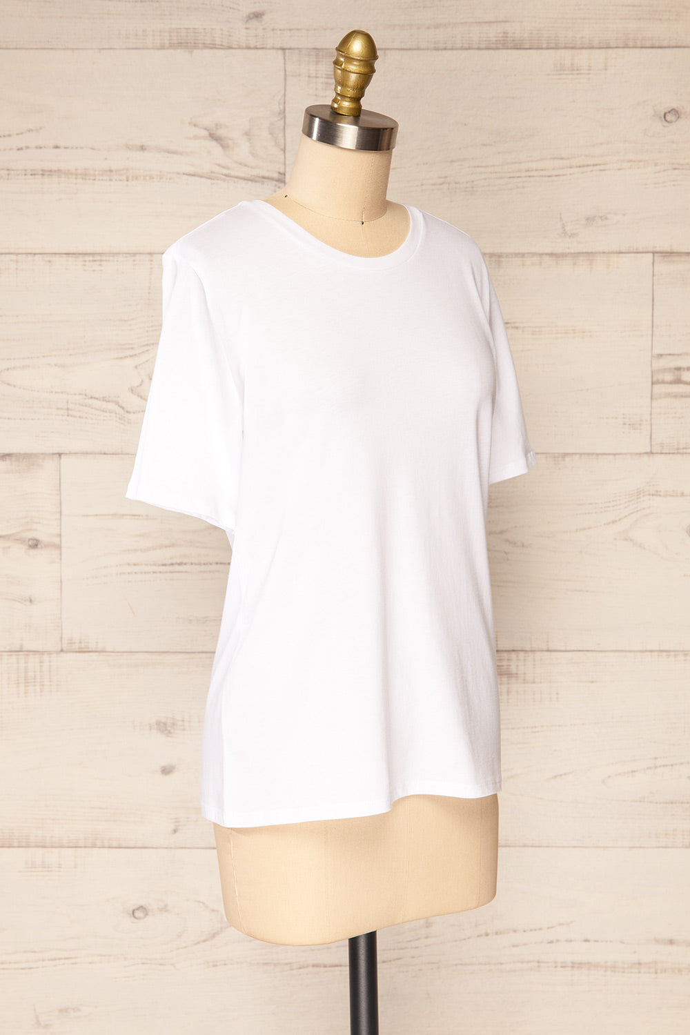 Bale White Crew Neck T-Shirt | La petite garçonne side view 