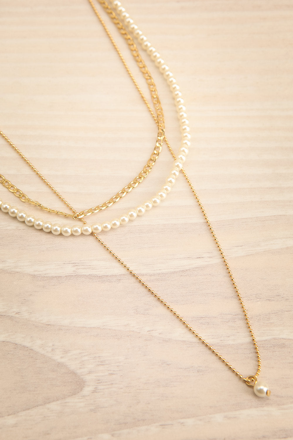 Long gold chain necklace deals with pendant