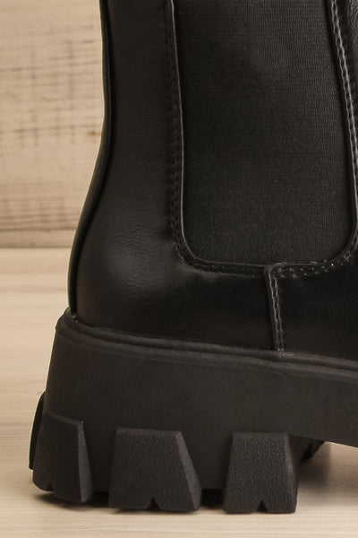 Barakaldo Black Faux-Leather Chelsea Boots | La petite garçonne side back close-up