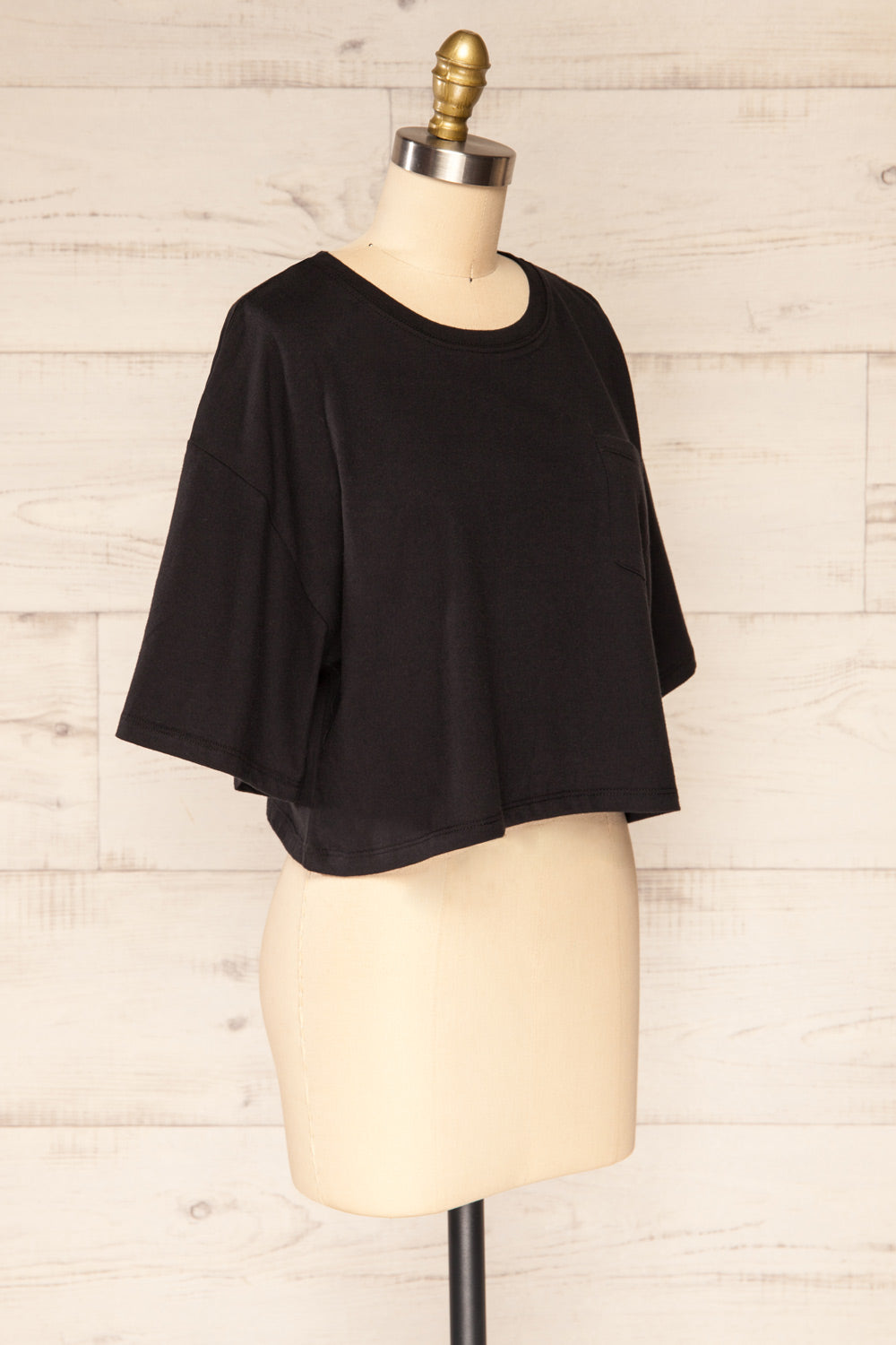 Bart Black Cropped Round Neck T-Shirt | La petite garçonne side view