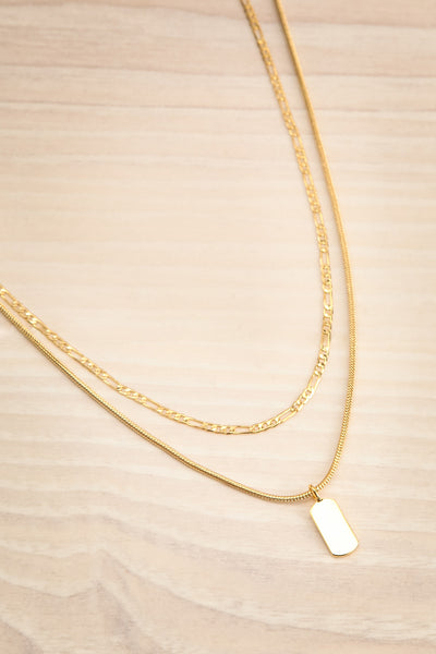 Bau Layered Chain Necklace w/ Medallion | La petite garçonne flat view