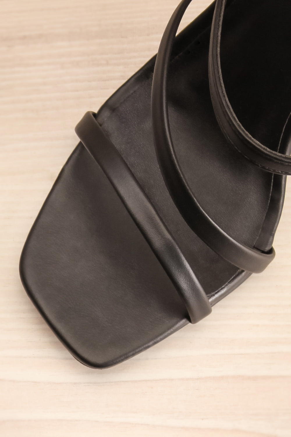 Baudoyer Black Heeled Sandals | La petite garçonne flat close up