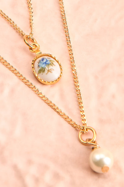 Beatrice de Modene Gold Pendant Necklace | Boutique 1861 flat close-up