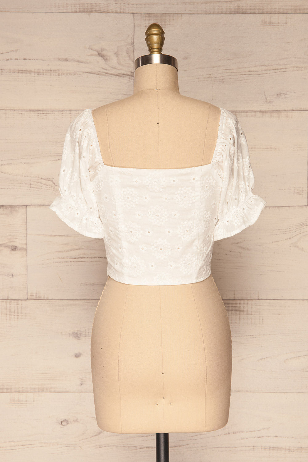 Bedzin White Lace Crop Top with Puff Sleeves | La Petite Garçonne 5