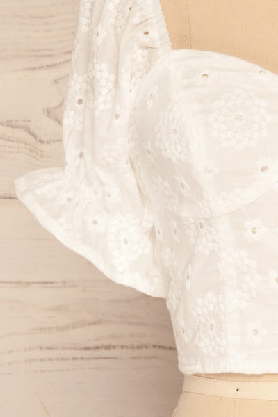 Bedzin White Lace Crop Top with Puff Sleeves | La Petite Garçonne 7