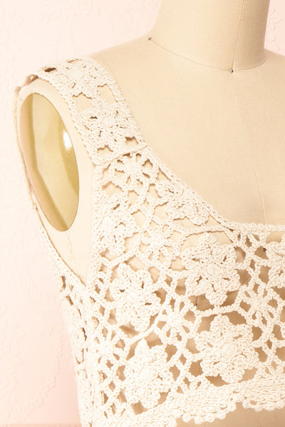 Bellis Beige Crochet Crop Top | Boutique 1861 side close-up