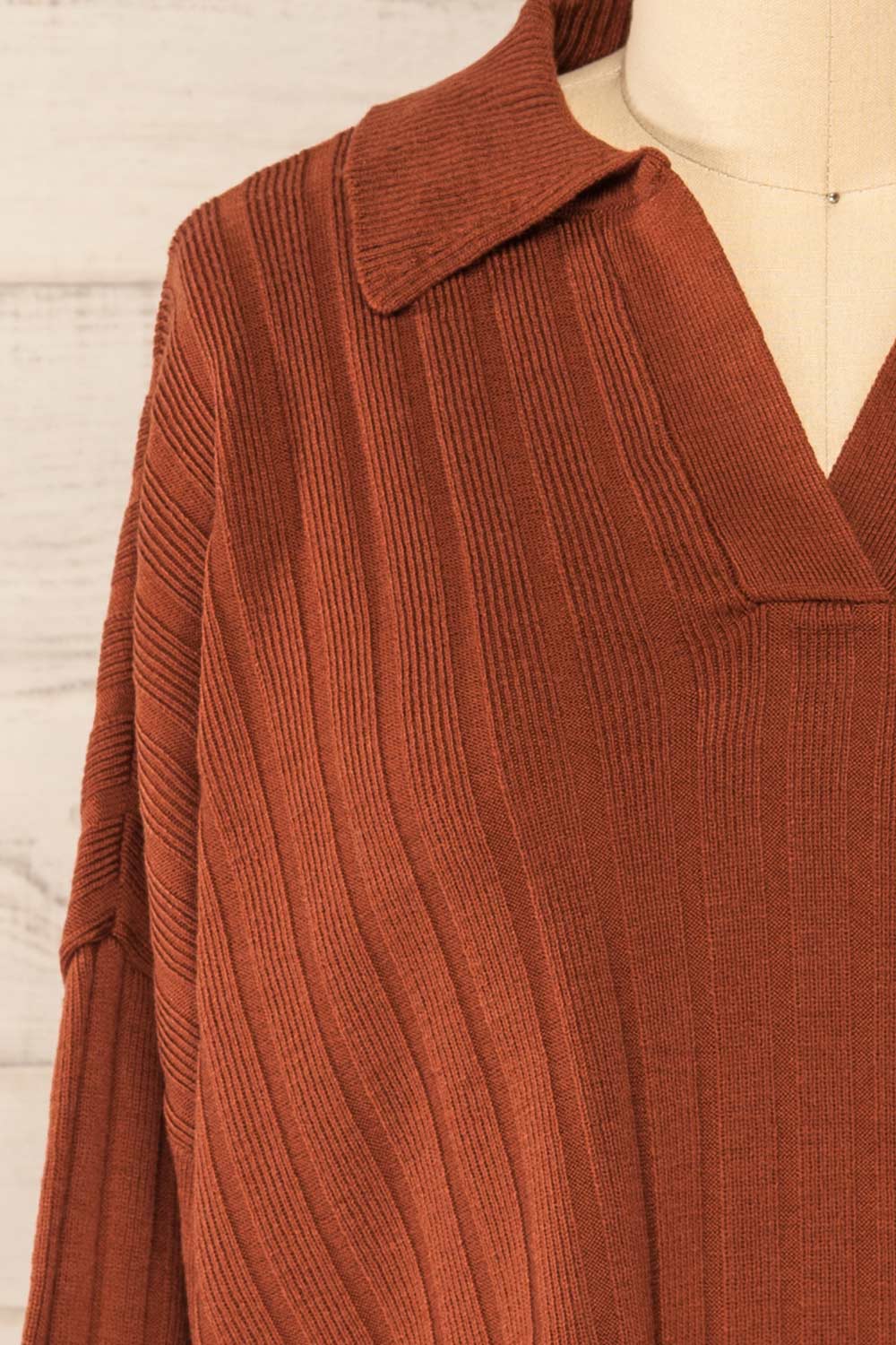 Beluth Rust Collared Long Sleeve Top | La petite garçonne front close-up