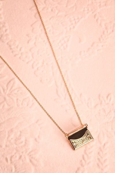 Benefio Gold Chain Necklace with Purse Pendant | Boutique 1861 1