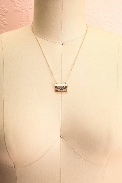 Benefio Gold Chain Necklace with Purse Pendant | Boutique 1861 4