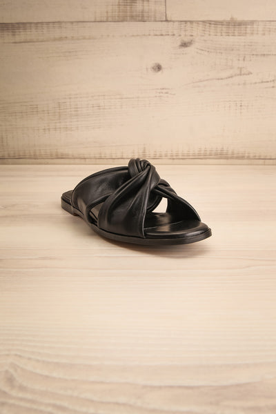 Benere Black Leather Knotted Slide Sandals | La petite garçonne front view