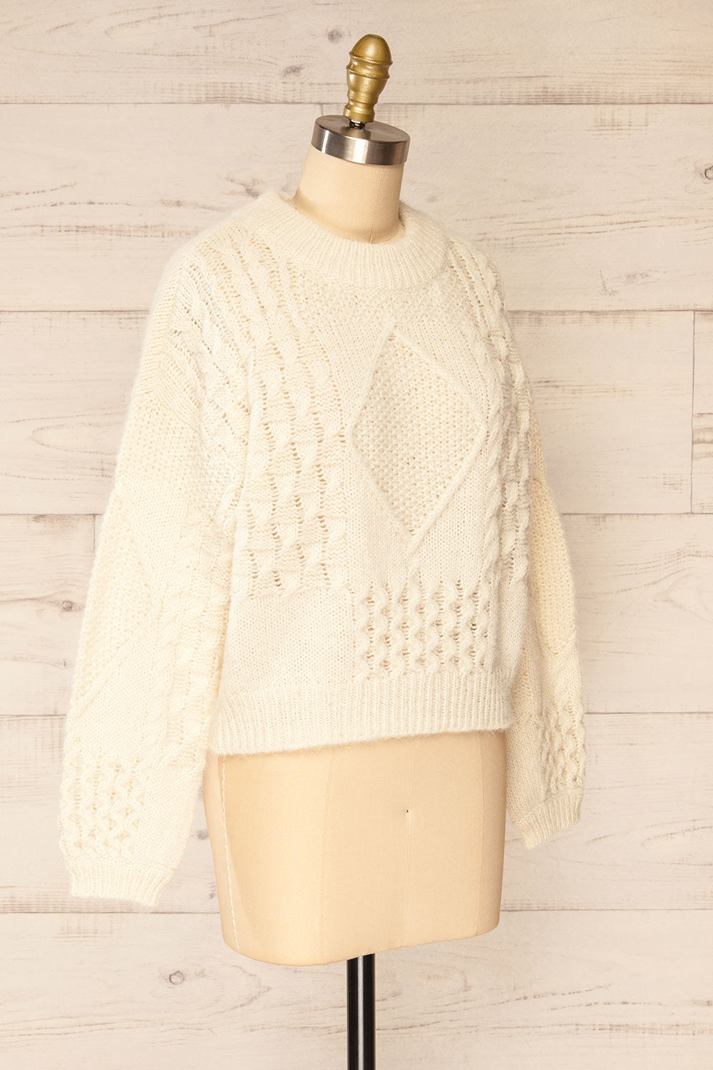 Benidorm Ivory Cropped Knit Sweater | La petite garçonne side view