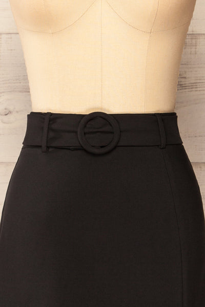 Berkane Black Pencil Skirt w/ Belt | La petite garçonne front close-up