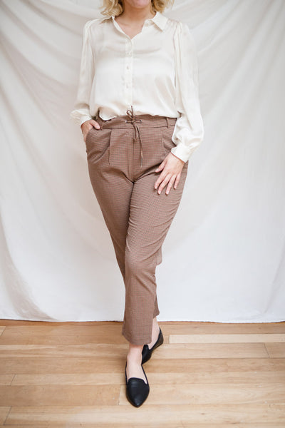 Strohanivka White Satin Buttoned Shirt | La petite garçonne model