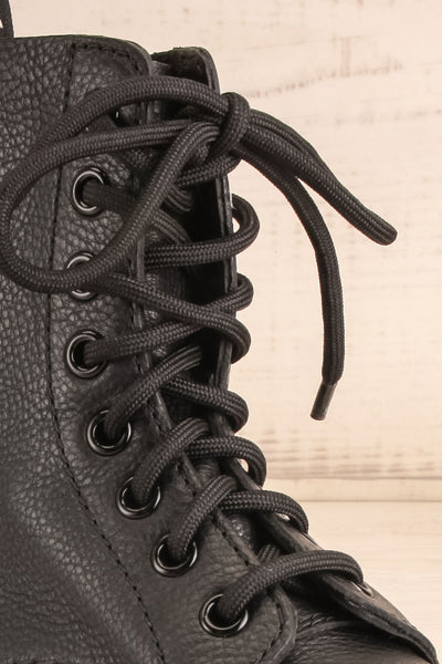 1460 Pascal Mono Black | Boots