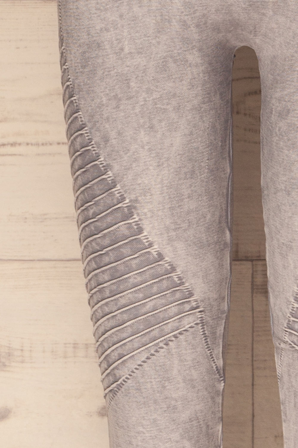 Biezun Light Grey Ribbed Leggings | La Petite Garçonne