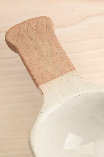 Bitonto Ceramic Salt Scoop in 2 Options | Maison garçonne flat close-up