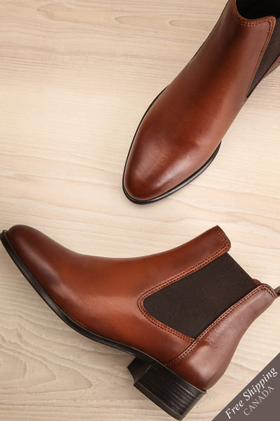 Bobby Brown Leather Heeled Ankle Boots | La Petite Garçonne flat view