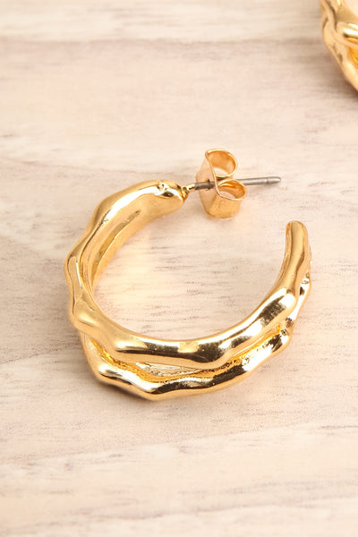 Boden Gold Textured Hoop Earrings close-up | La Petite Garçonne