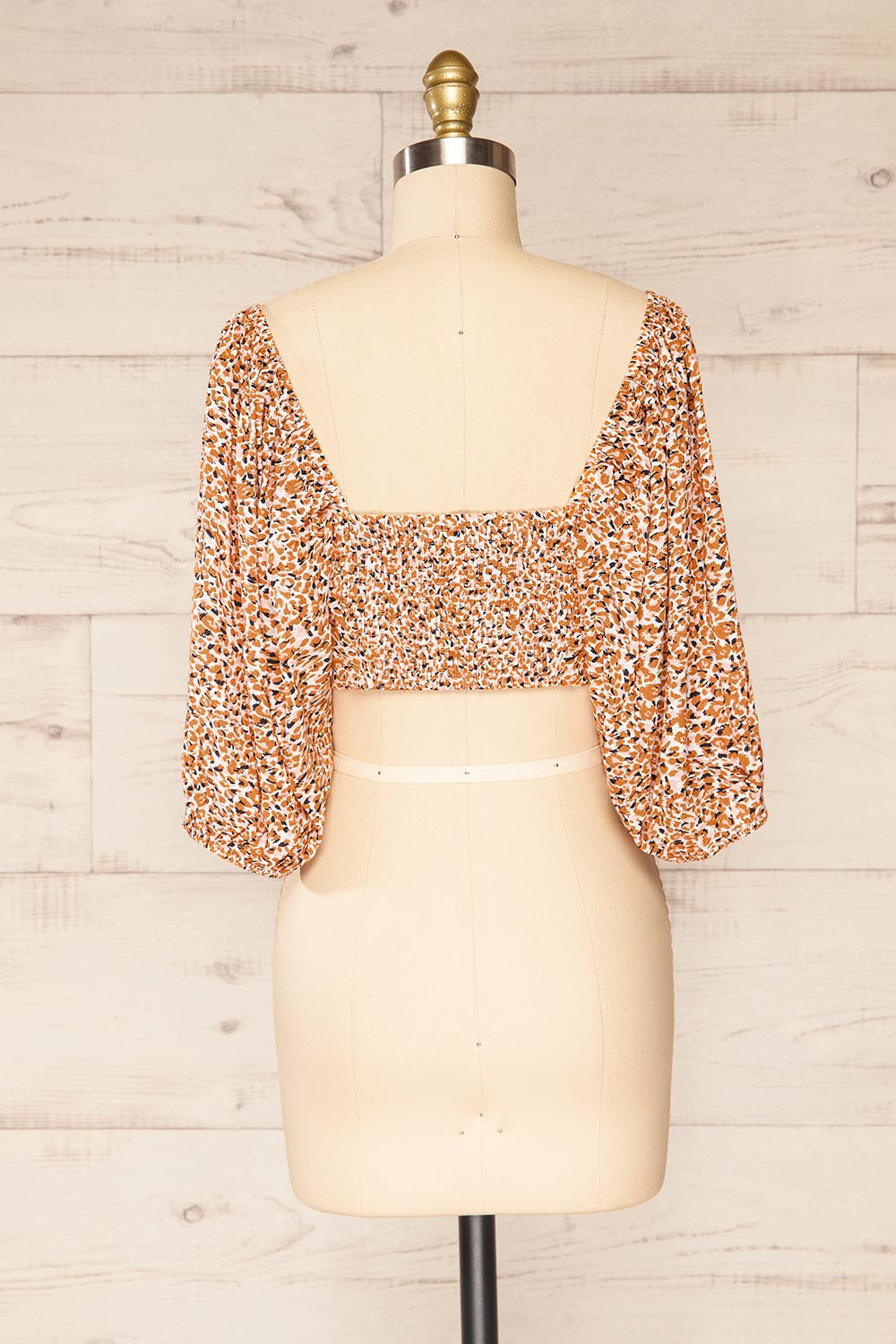 Bomil Leopard Print Crop Top w/ Puff Sleeve | La petite garçonne back view 