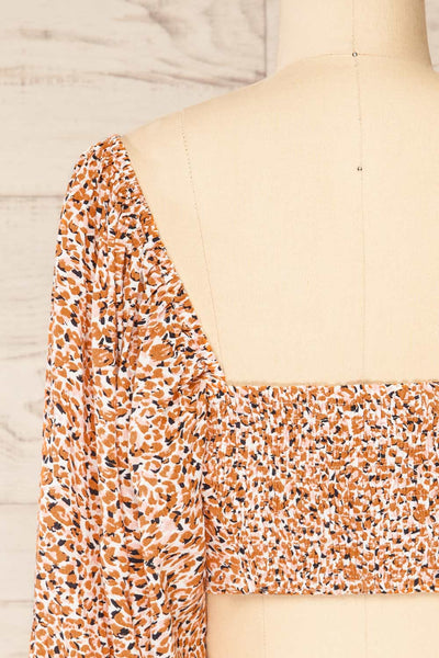 Bomil Leopard Print Crop Top w/ Puff Sleeve | La petite garçonne back close-up