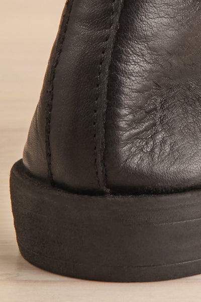Boscia Openwork Flat Shoes | La petite garçonne back close-up