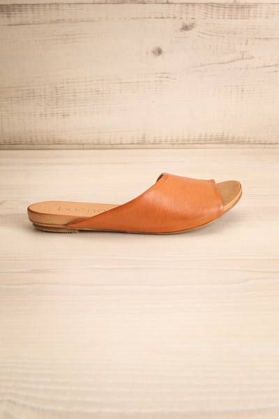 Botha Coffee Tan Slip-On Sandals | La petite garçonne side view