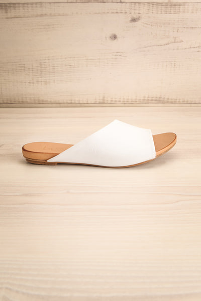 Botha Milk White & Tan Slip-On Sandals | La petite garçonne side view