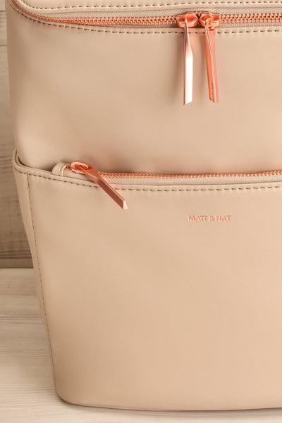 Brava Grey Matt & Nat Backpack | La petite garçonne logo close-up