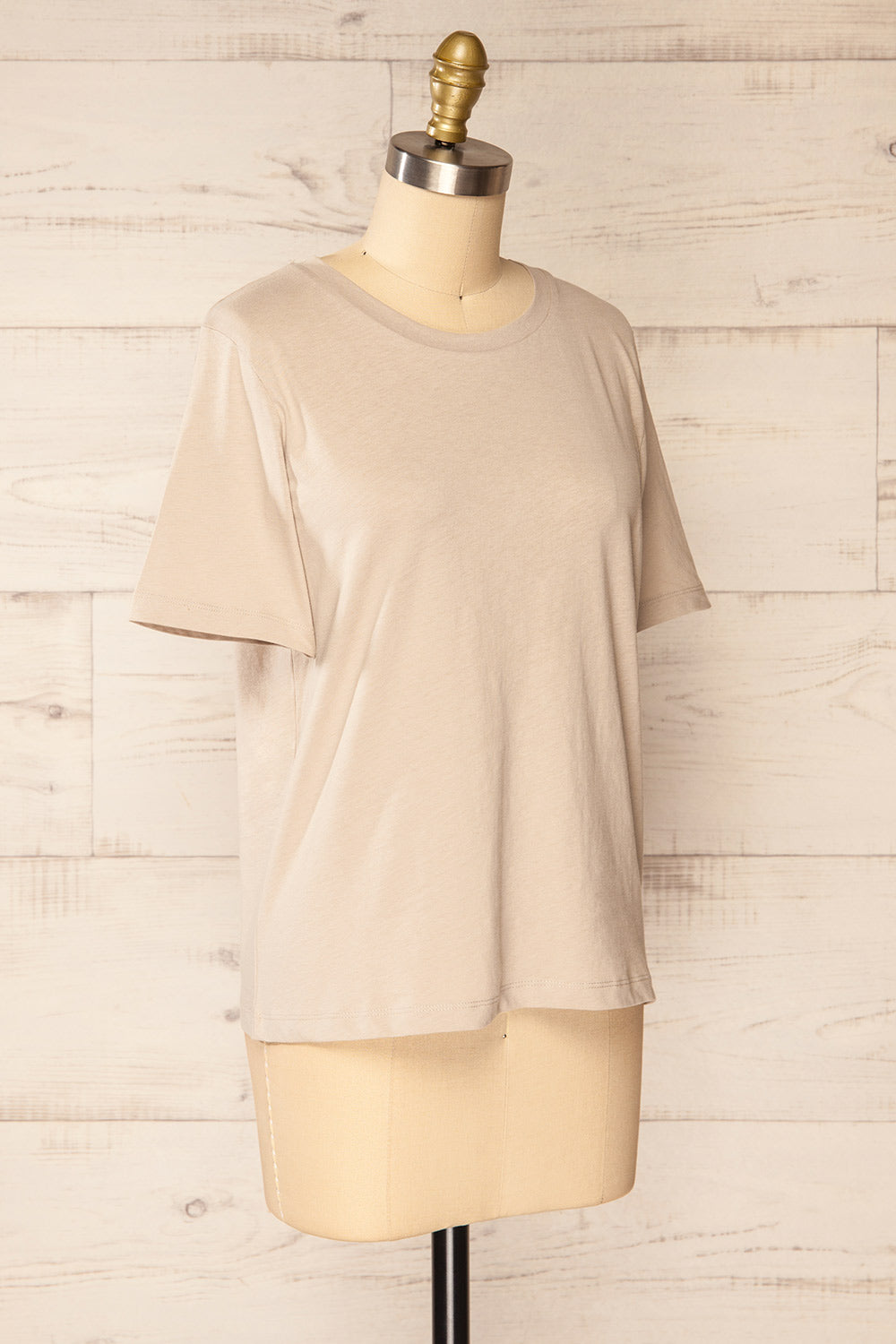 Brossard Taupe Round Neck T-Shirt | La petite garçonne side view