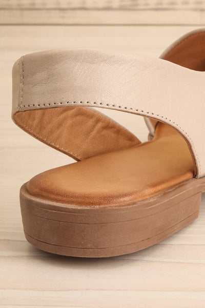 Bruca Grey Pointed Toe Asymmetrical Flats | La petite garçonne back close-up