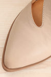 Bruca Grey Pointed Toe Asymmetrical Flats | La petite garçonne flat close-up