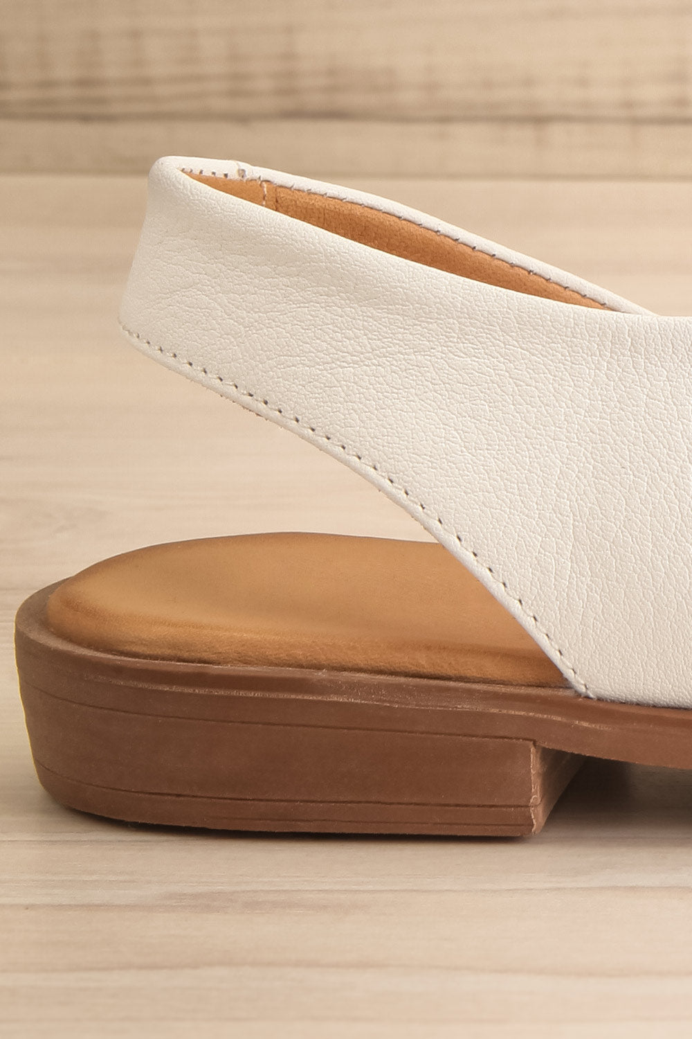 Bruca White Pointed Toe Asymmetrical Flats | La petite garçonne side close-up