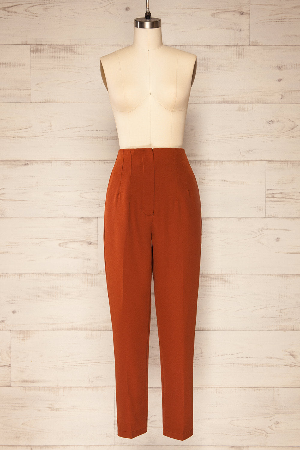 Bustranden Rust Fitted High-Waisted Pants | La petite garçonne front view