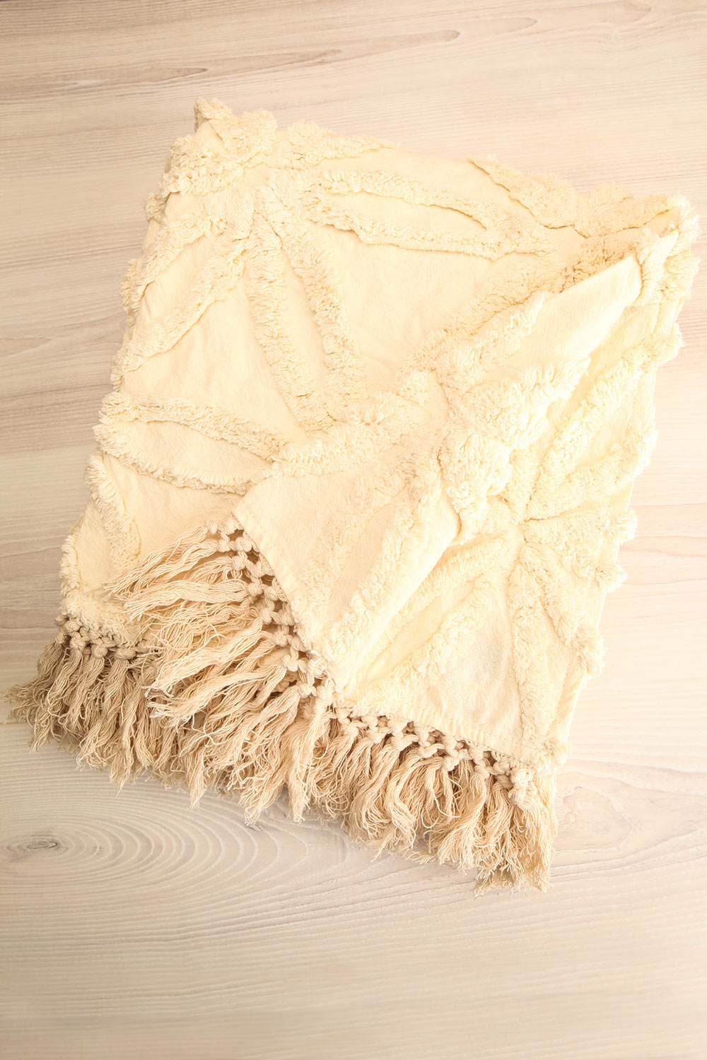 Buzancy White Floral Pattern Knitted Blanket | La petite garçonne