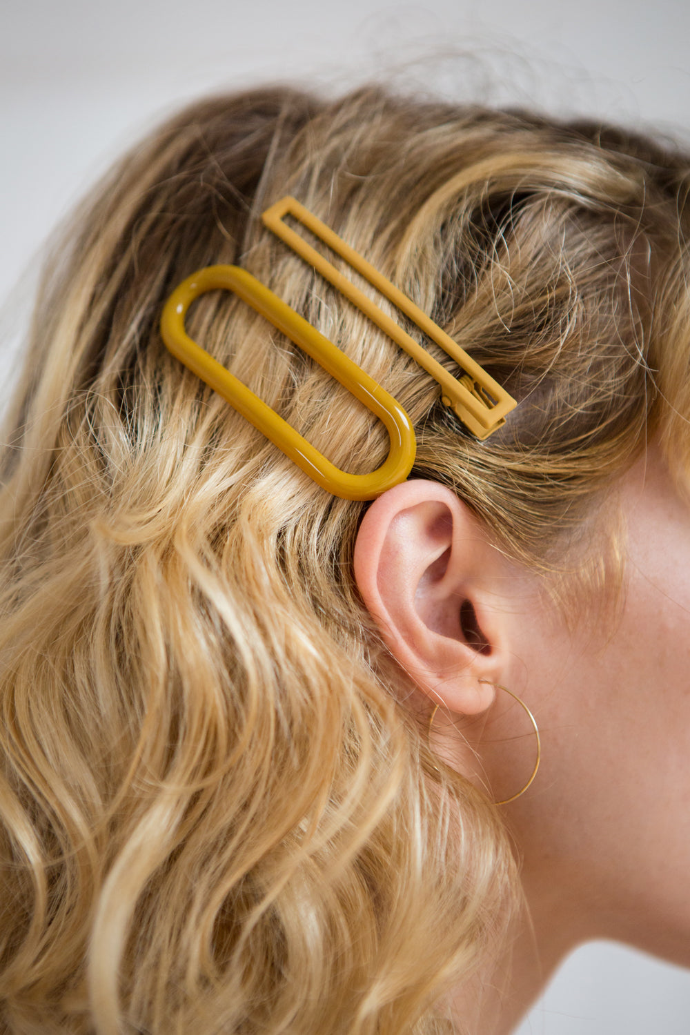 Brown wig outlet clips