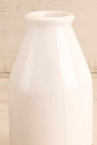 Cambré White & Terracotta Porcelain Vase | La Petite Garçonne Chpt. 2 3