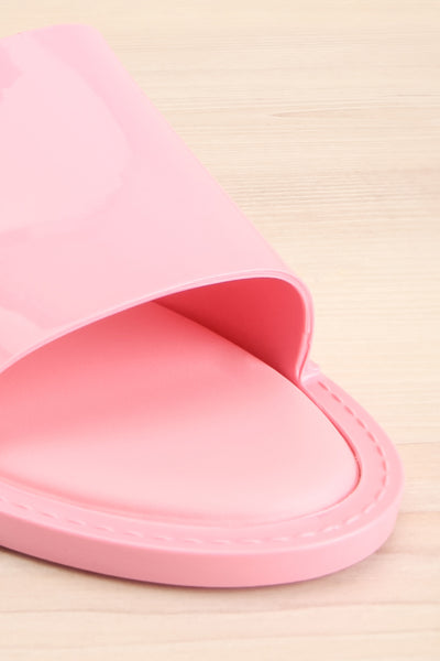 Caplat Pink Slip-On Sandals | La Petite Garçonne Chpt. 2 4