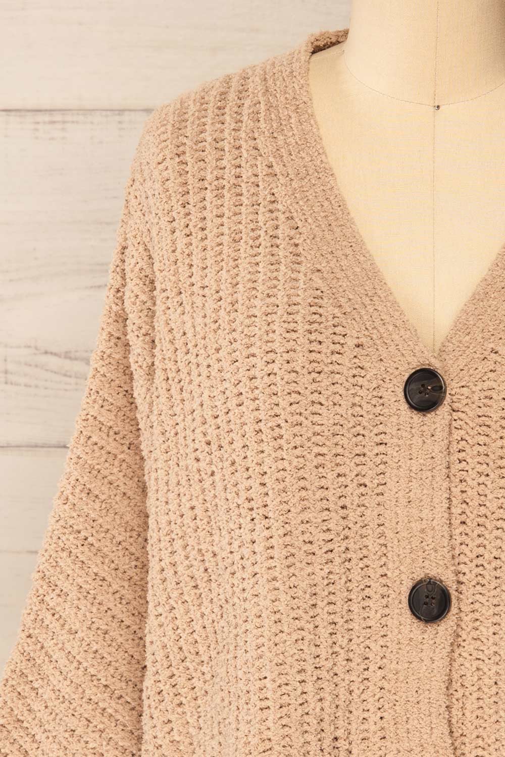 Capzhua Beige Oversized Knit Cardigan | La petite garçonne front close-up