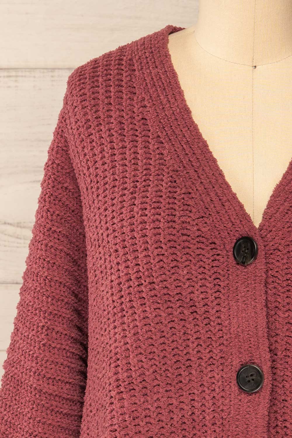 Capzhua Mauve Oversized Knit Cardigan | La petite garçonne front close-up