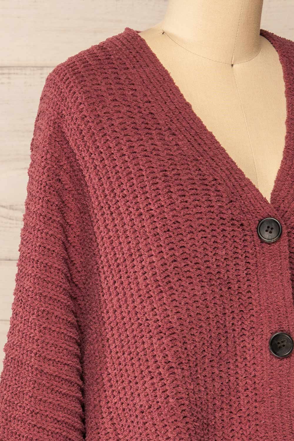 Capzhua Mauve Oversized Knit Cardigan | La petite garçonne side close-up