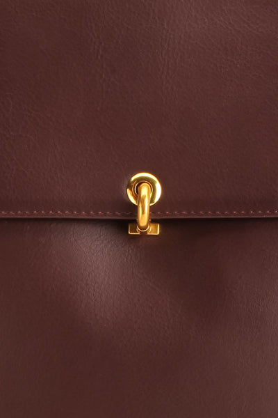 Caraganier Brown Vegan Leather Backpack | La petite garçonne texture
