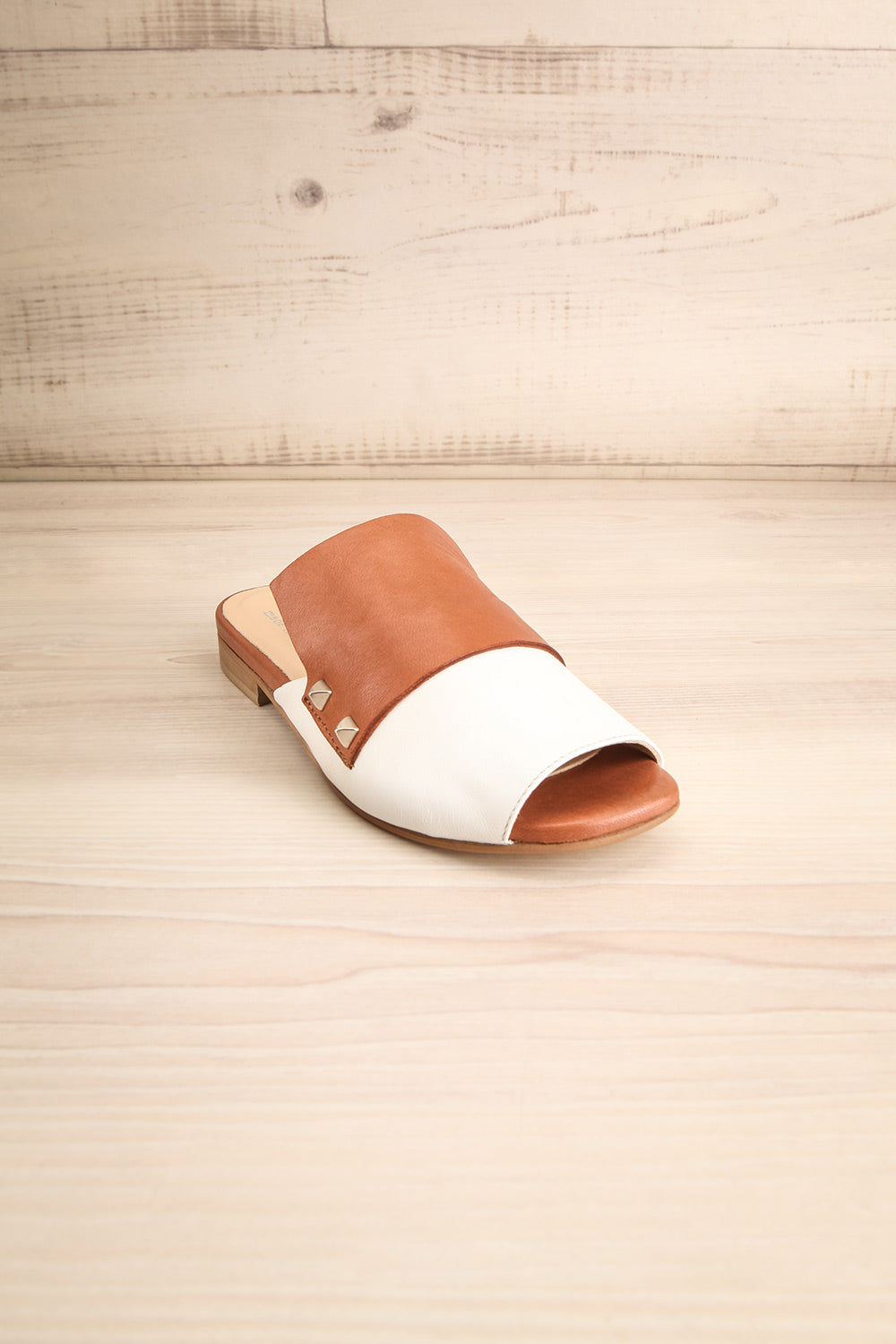 Cardinet White & Tan Slip-On Sandals | La Petite Garçonne Chpt. 2 4
